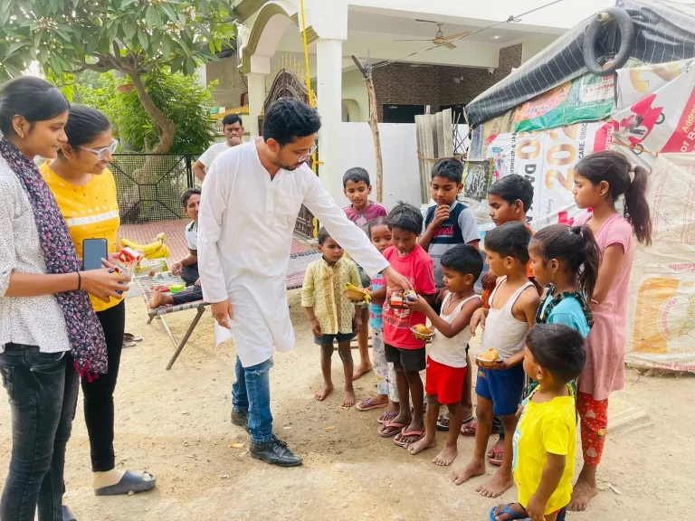 School children getting meals