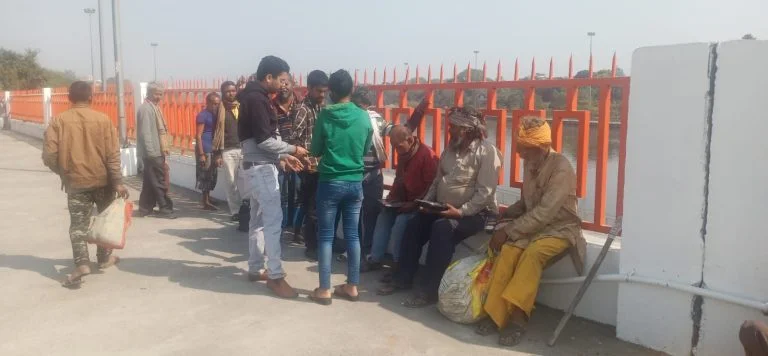 School children getting meals
